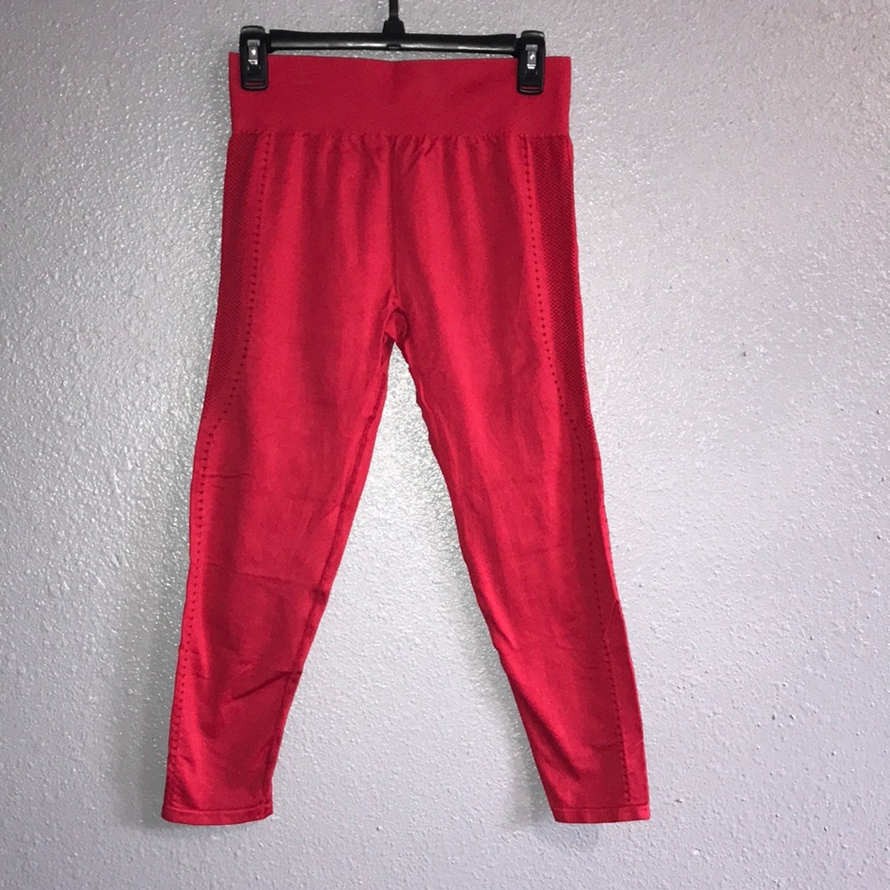 Fabletics Hot Pink Leggings - Picture 1 of 5